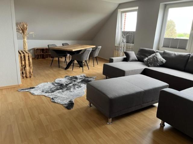 Neustaedter Hof Hotel Garni Neustadt am Rübenberge Екстериор снимка