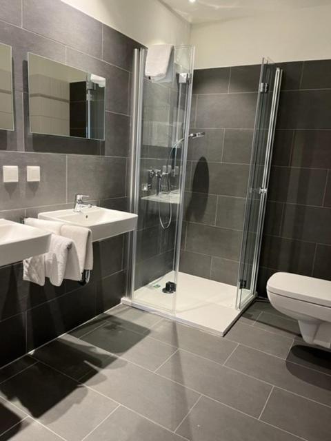 Neustaedter Hof Hotel Garni Neustadt am Rübenberge Екстериор снимка